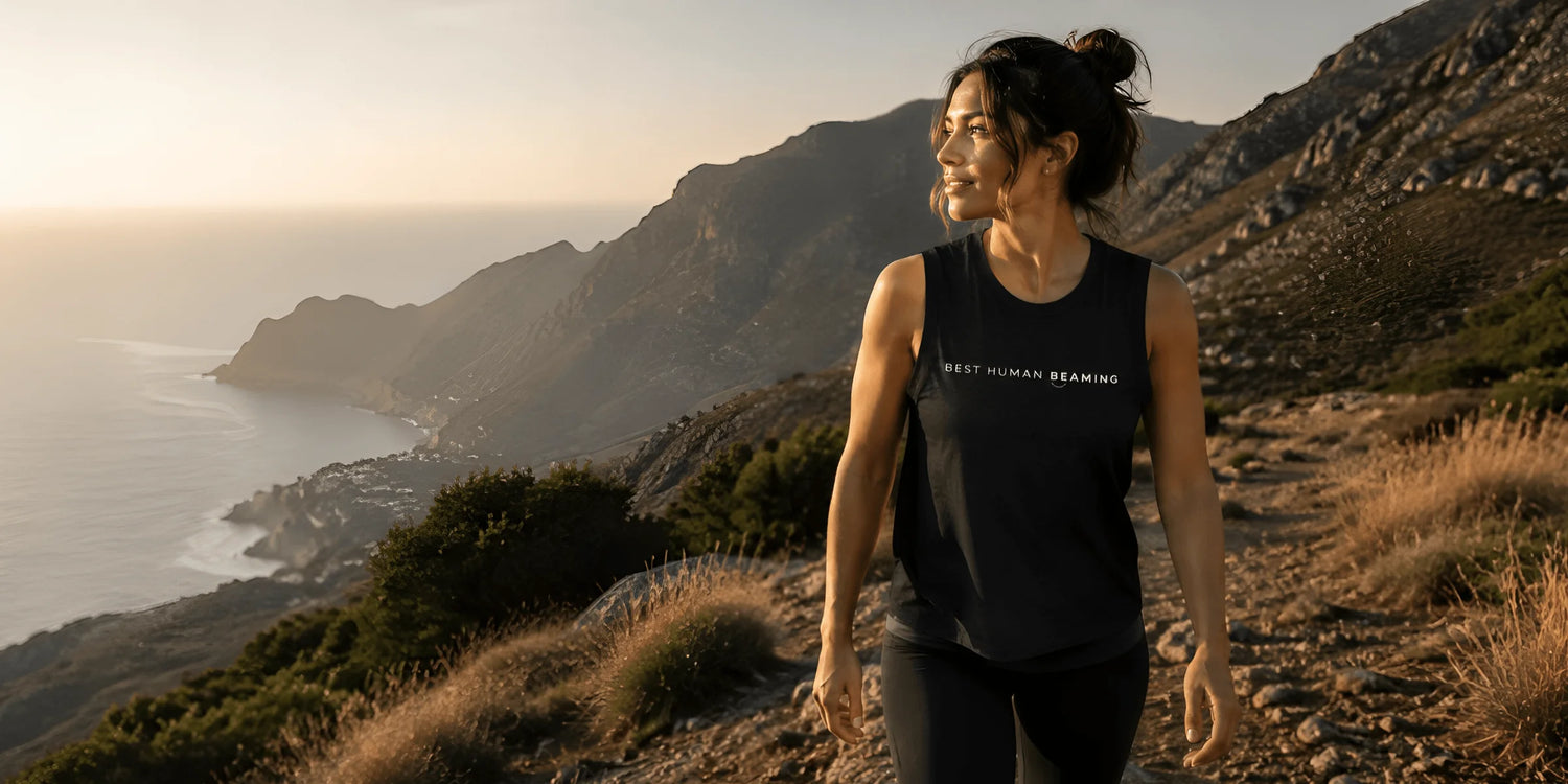 WOMEN'S BLACK ESSENTIALS
